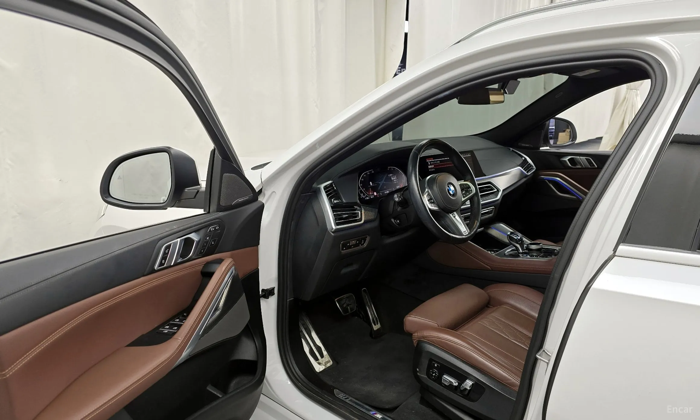 BMW X6 (G06) превью 10