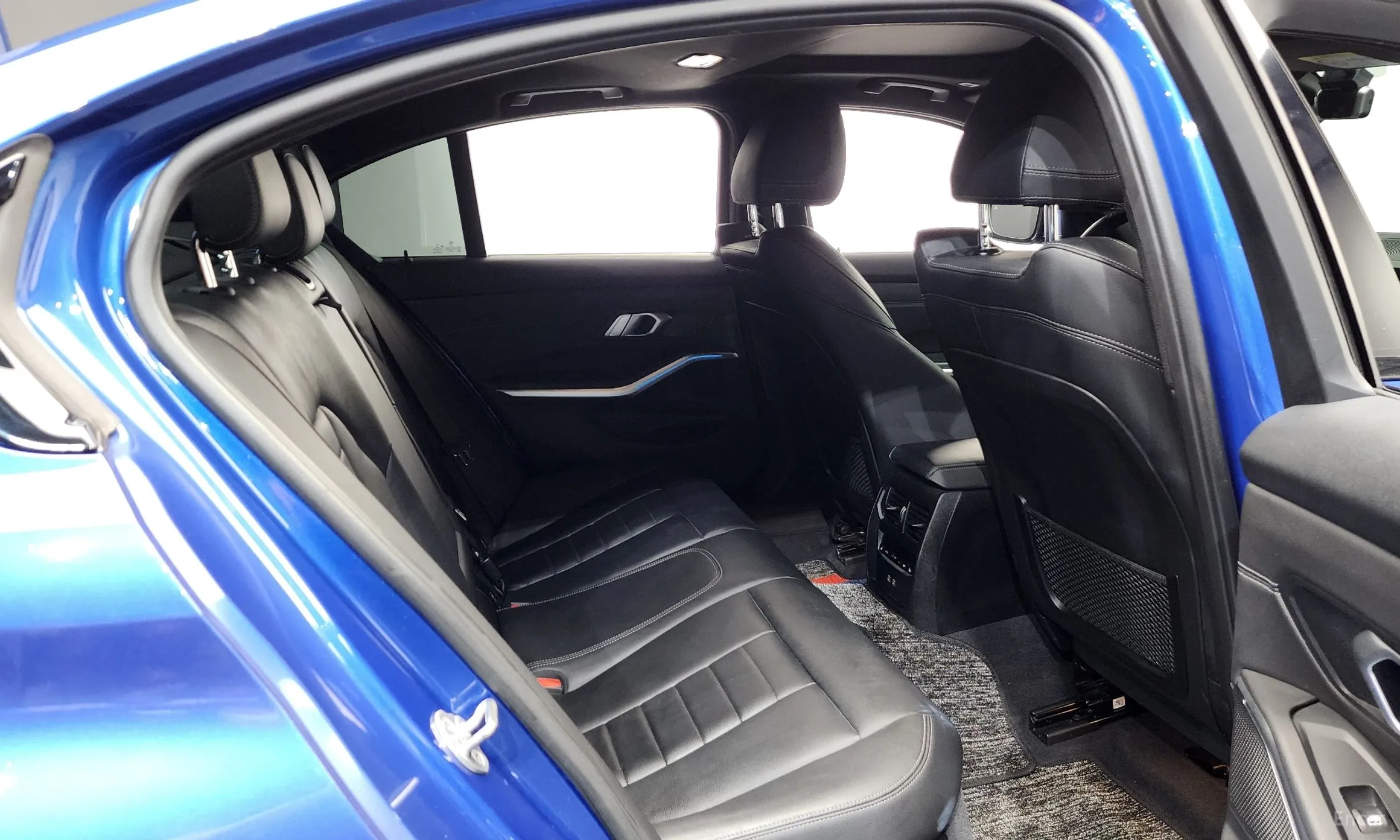 BMW 3 Series (G20) превью 12