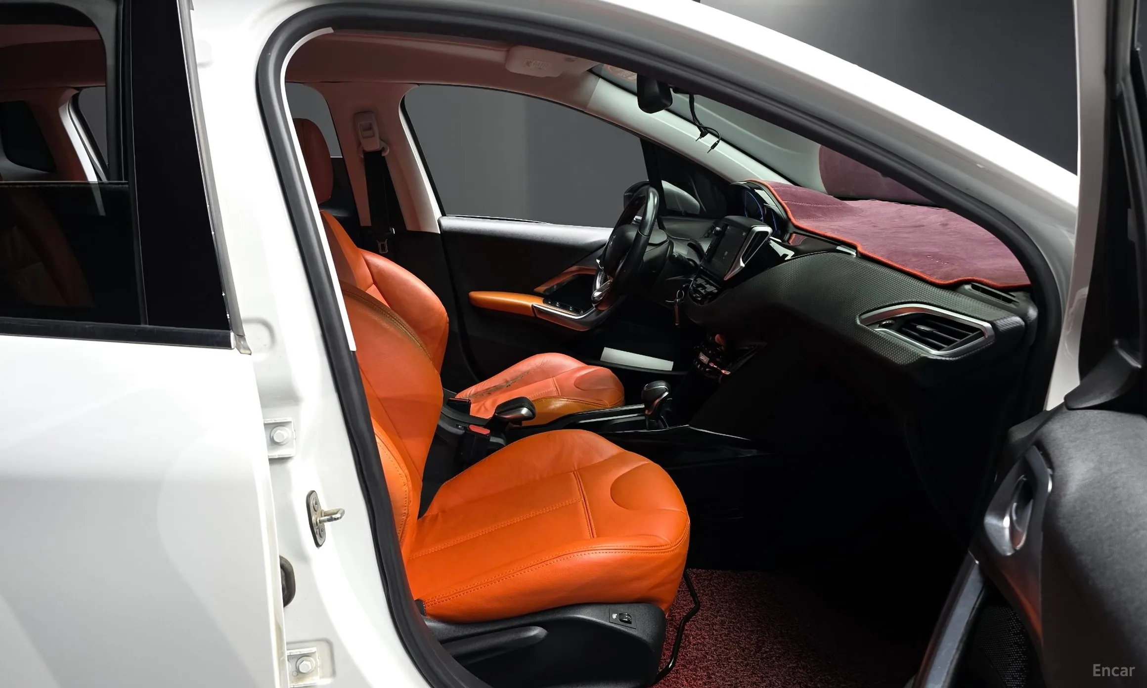 Peugeot 2008. превью 10