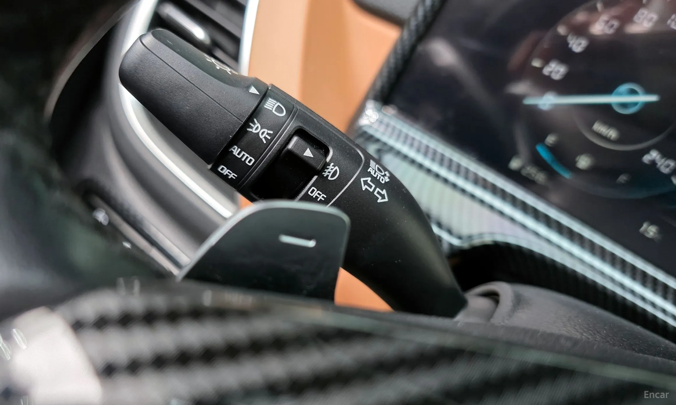 Kia Seltos превью 18