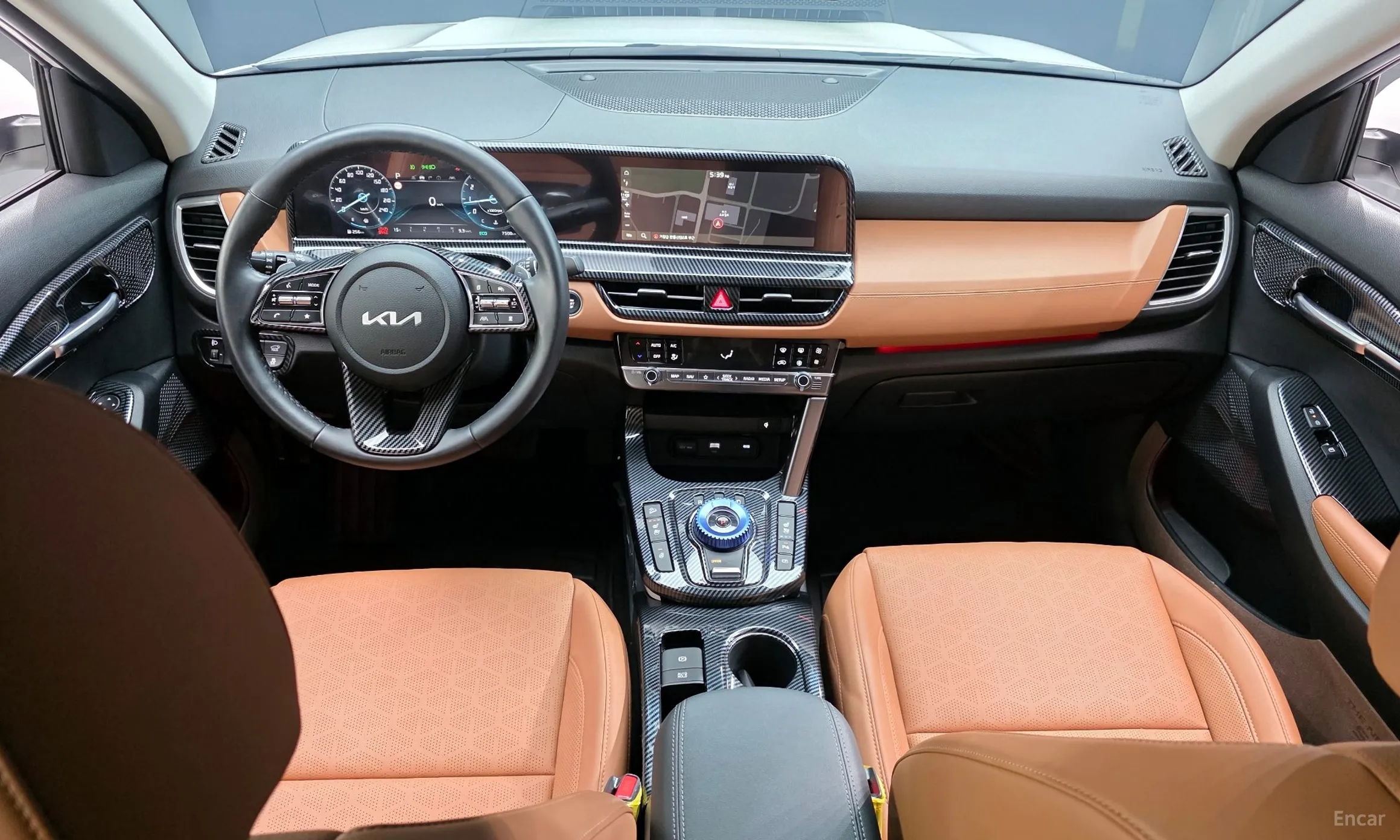 Kia Seltos превью 7