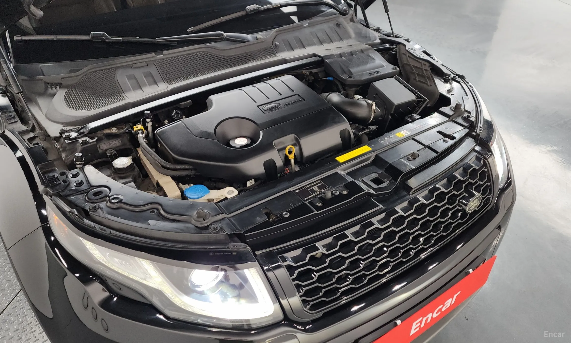 Land Rover Range Rover Evoque превью 6