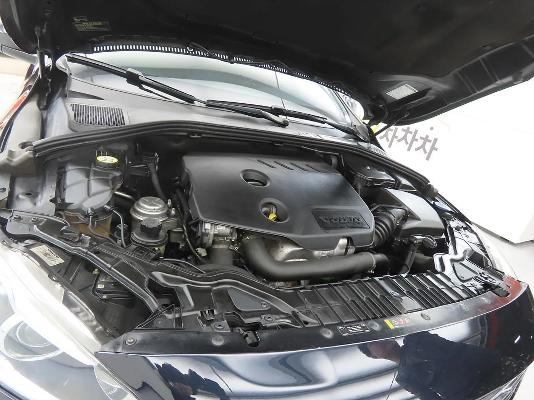 Volvo S60 превью 19