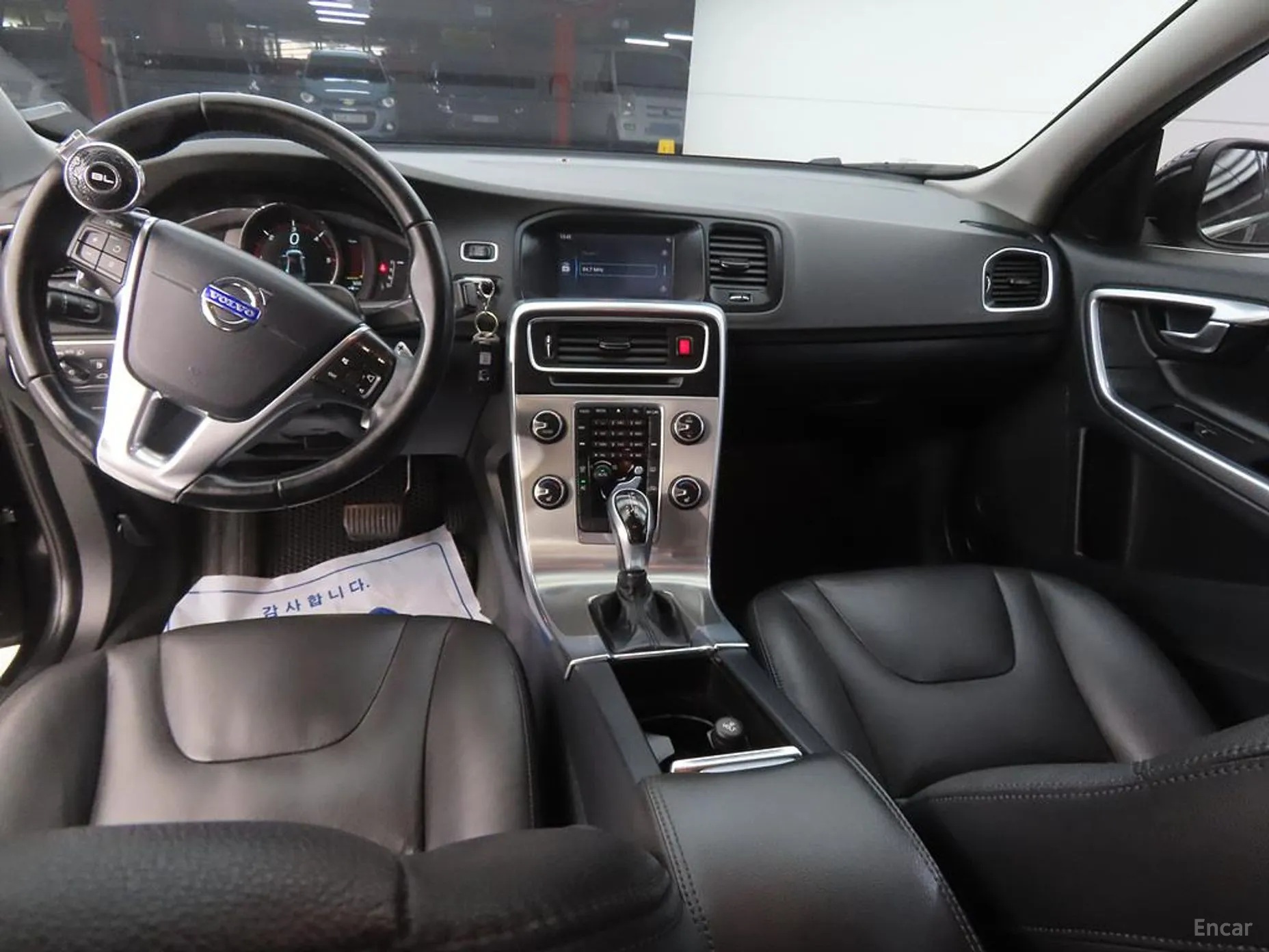 Volvo S60 превью 7
