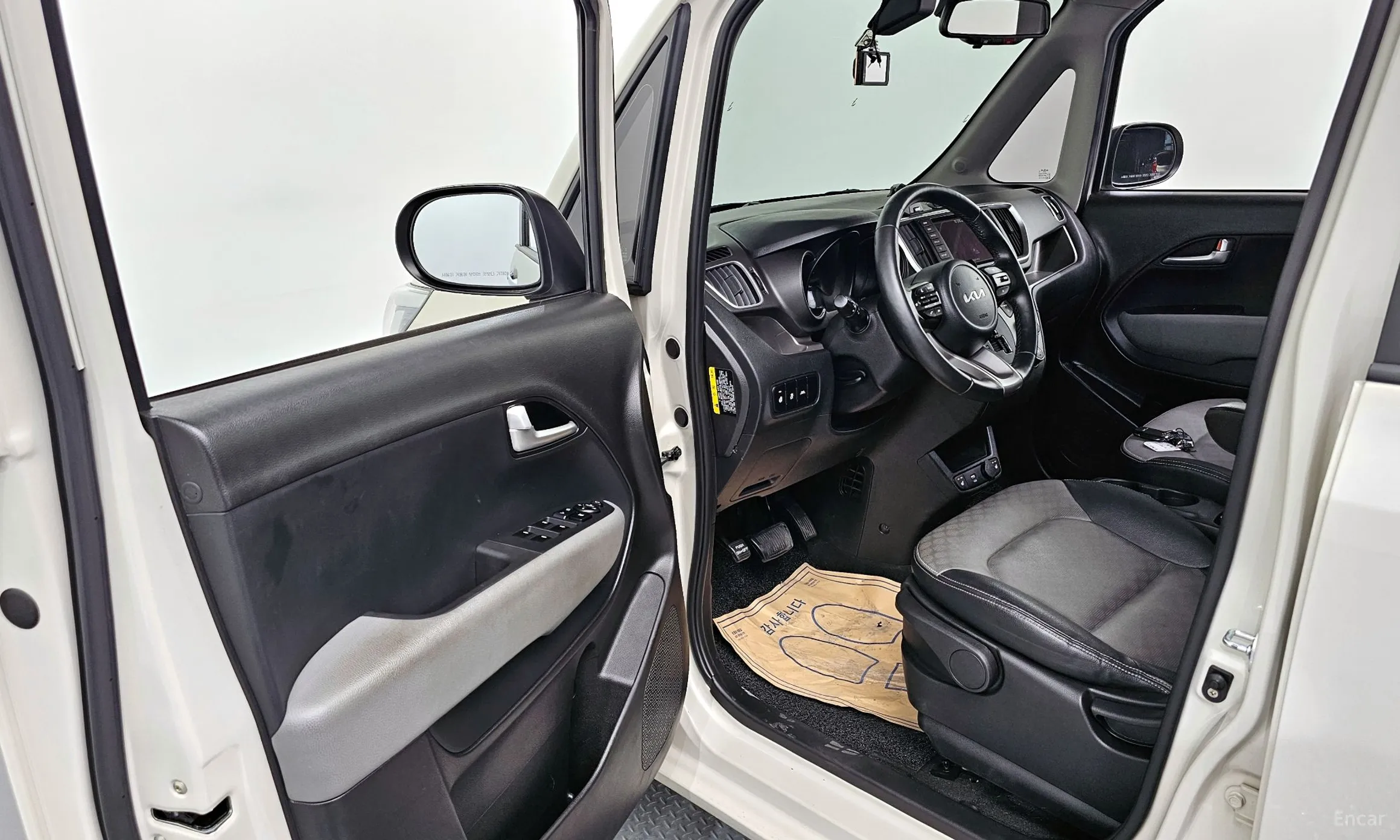 Kia Ray превью 10