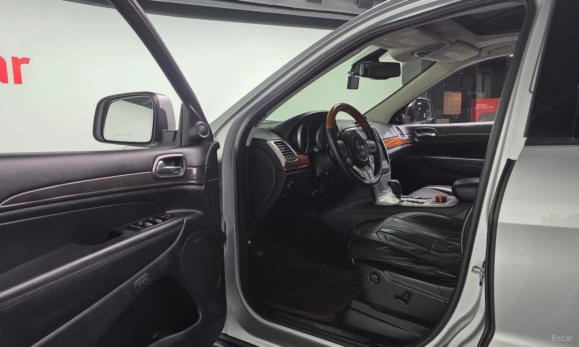 Jeep Grand Cherokee превью 10