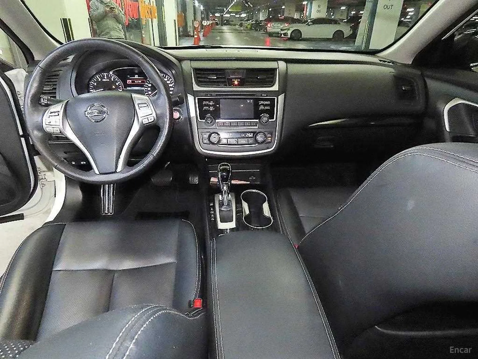 Nissan Altima превью 10