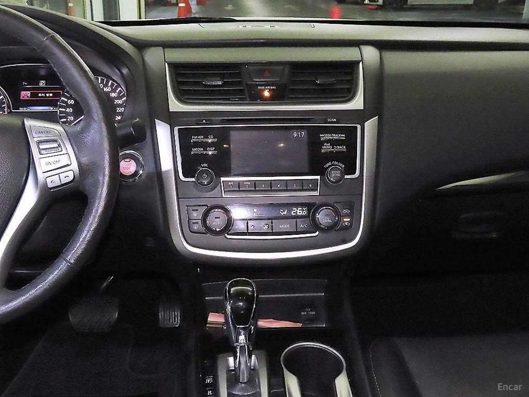 Nissan Altima превью 11