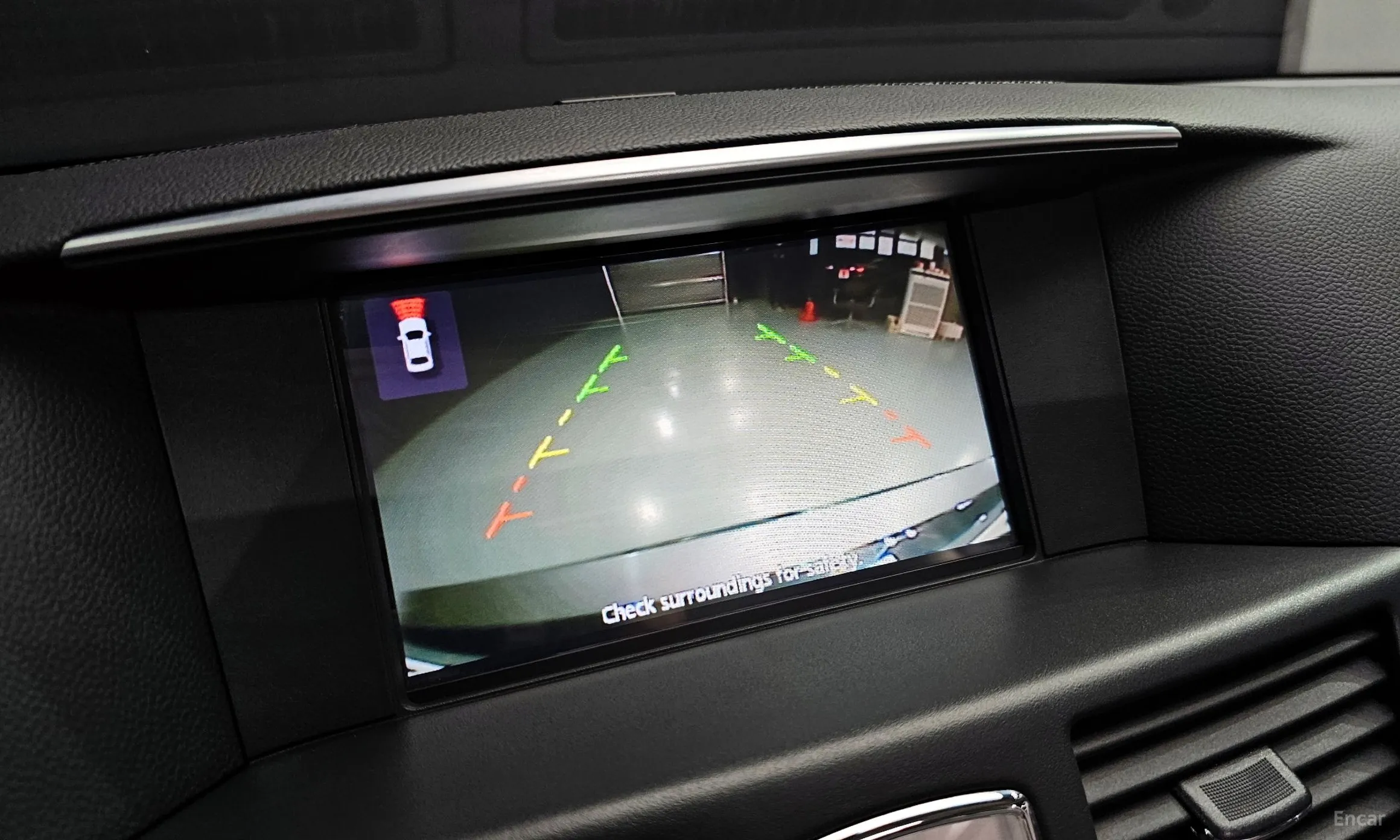Infiniti Q70 превью 16