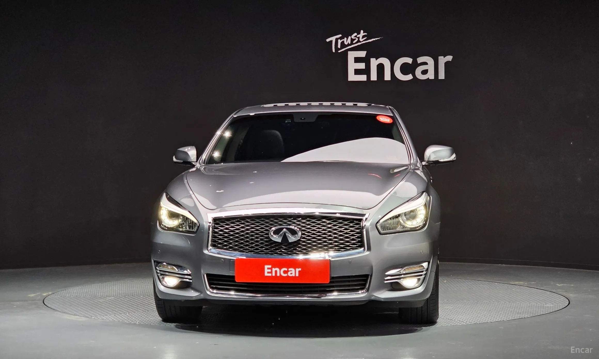 Infiniti Q70 превью 3