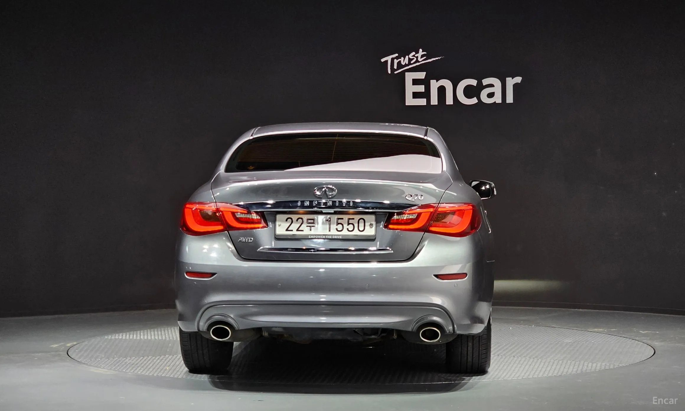 Infiniti Q70 превью 4