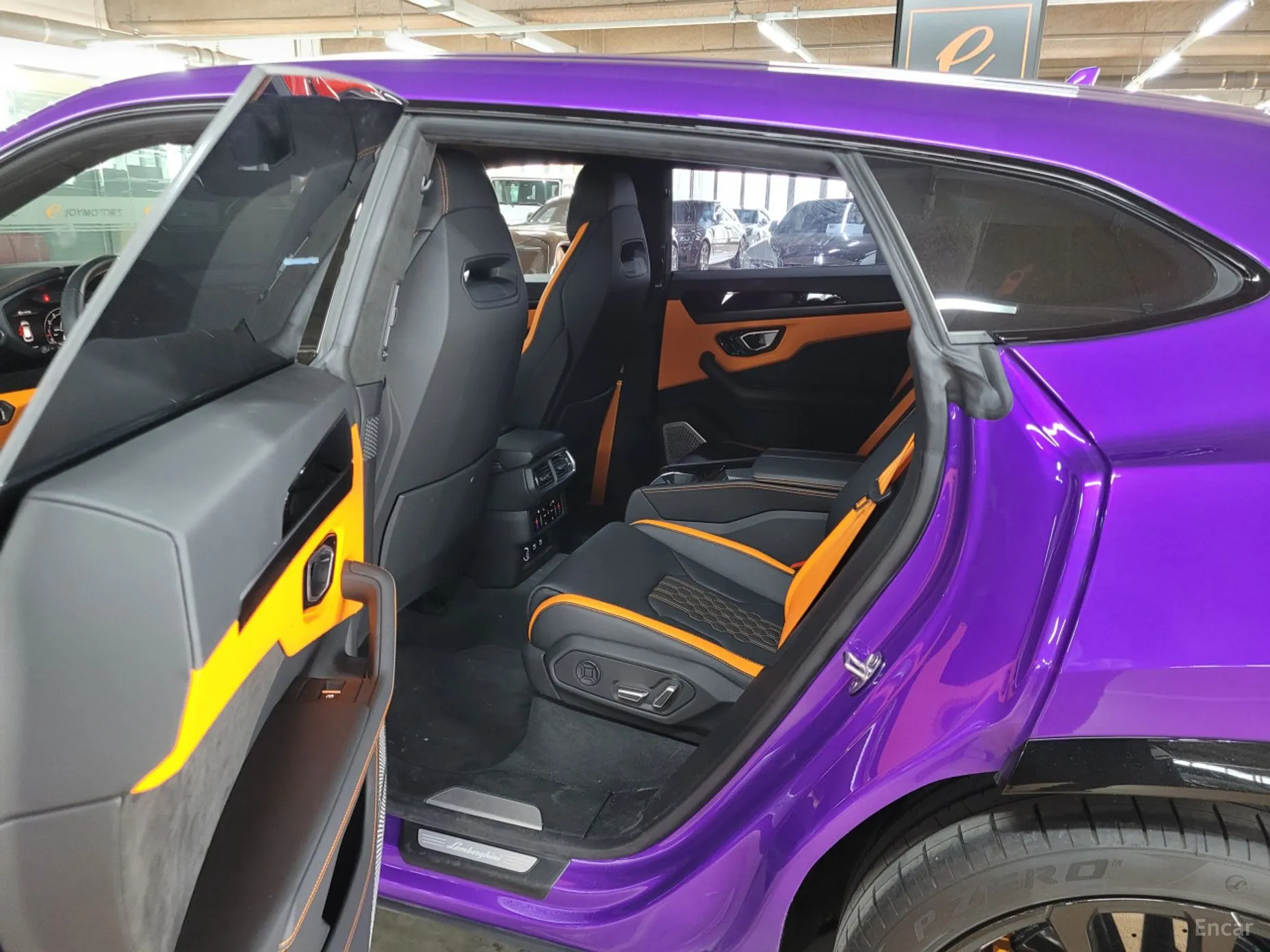 Lamborghini Urus превью 11