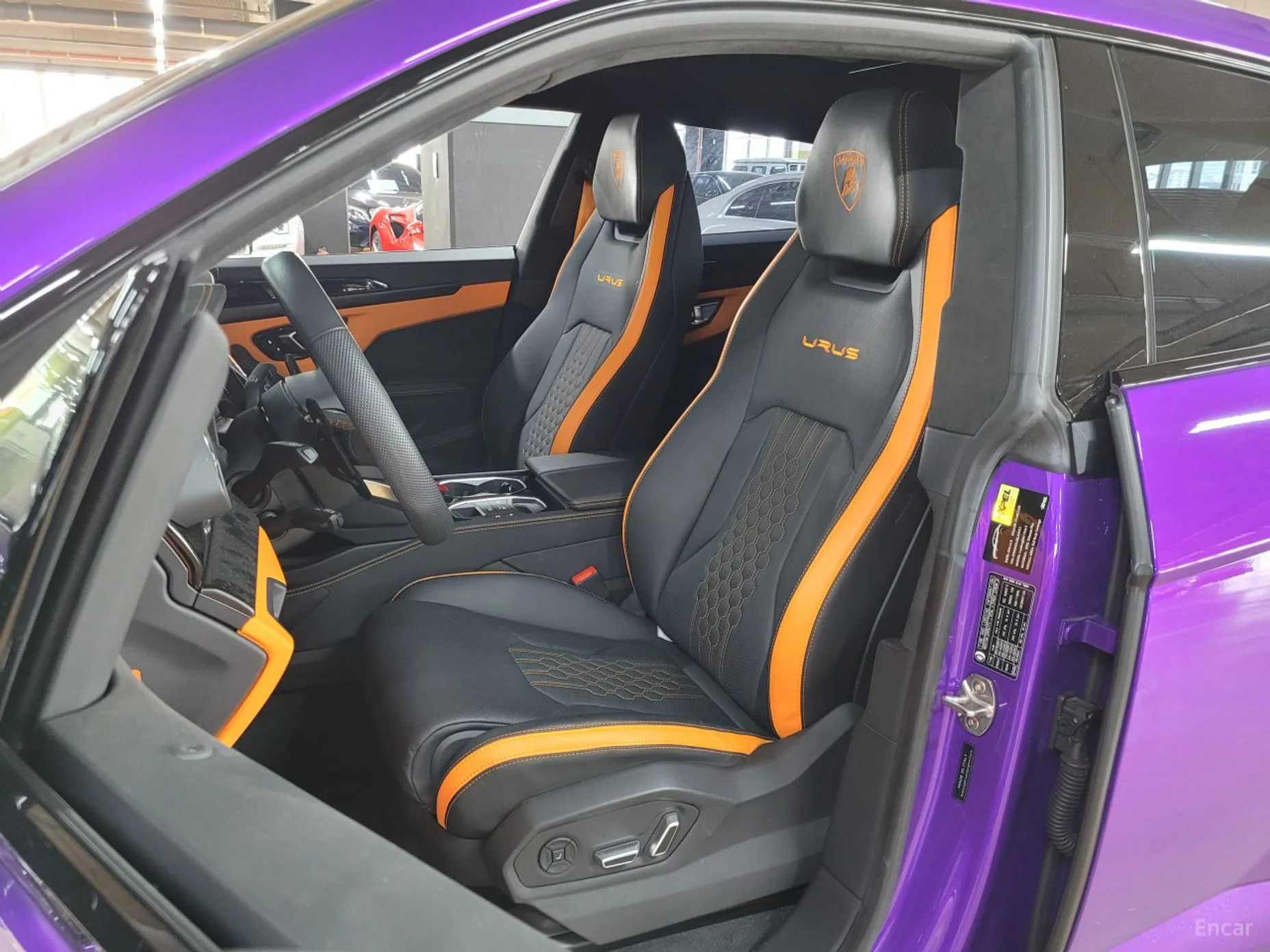 Lamborghini Urus превью 15