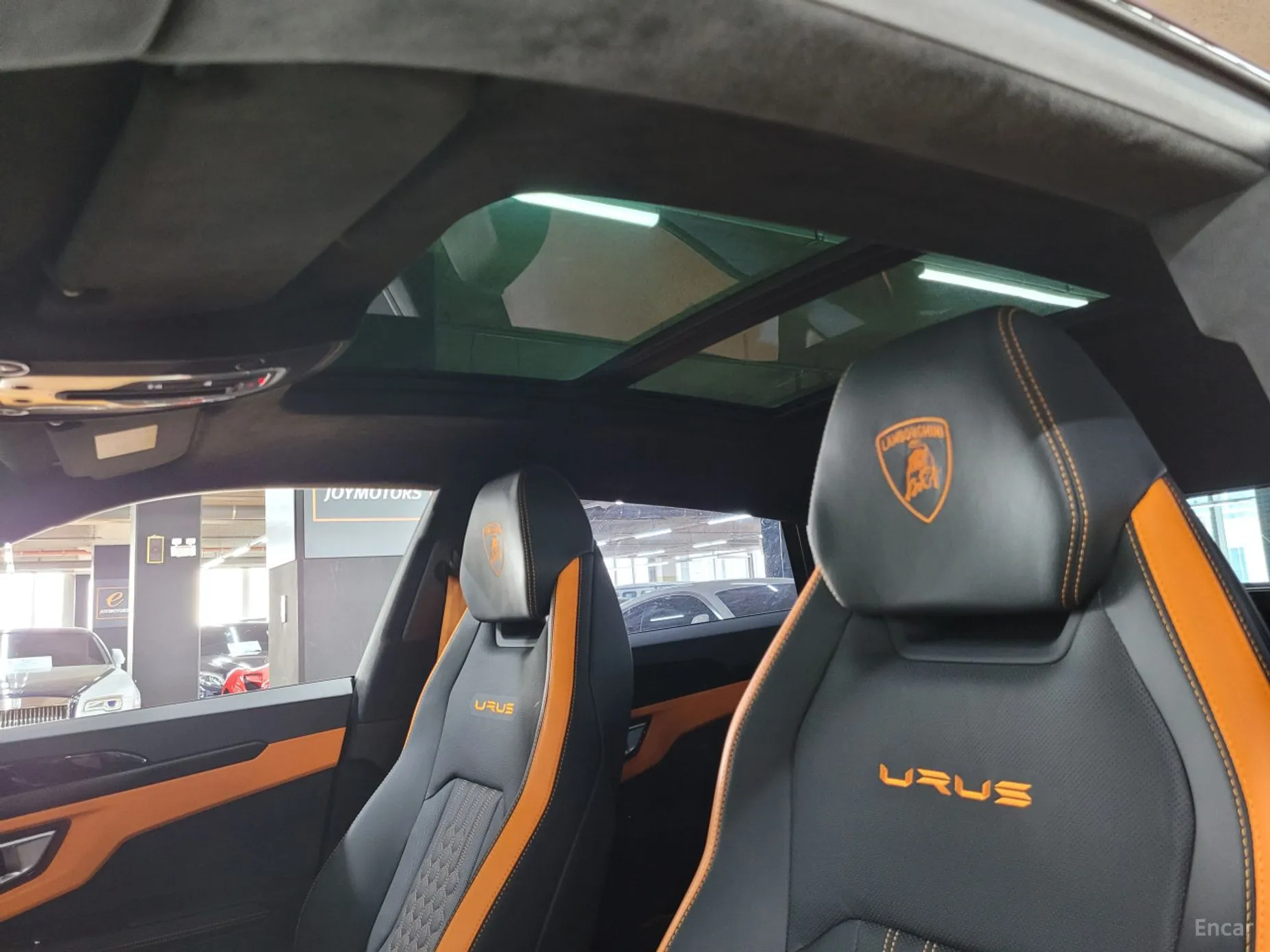 Lamborghini Urus превью 17