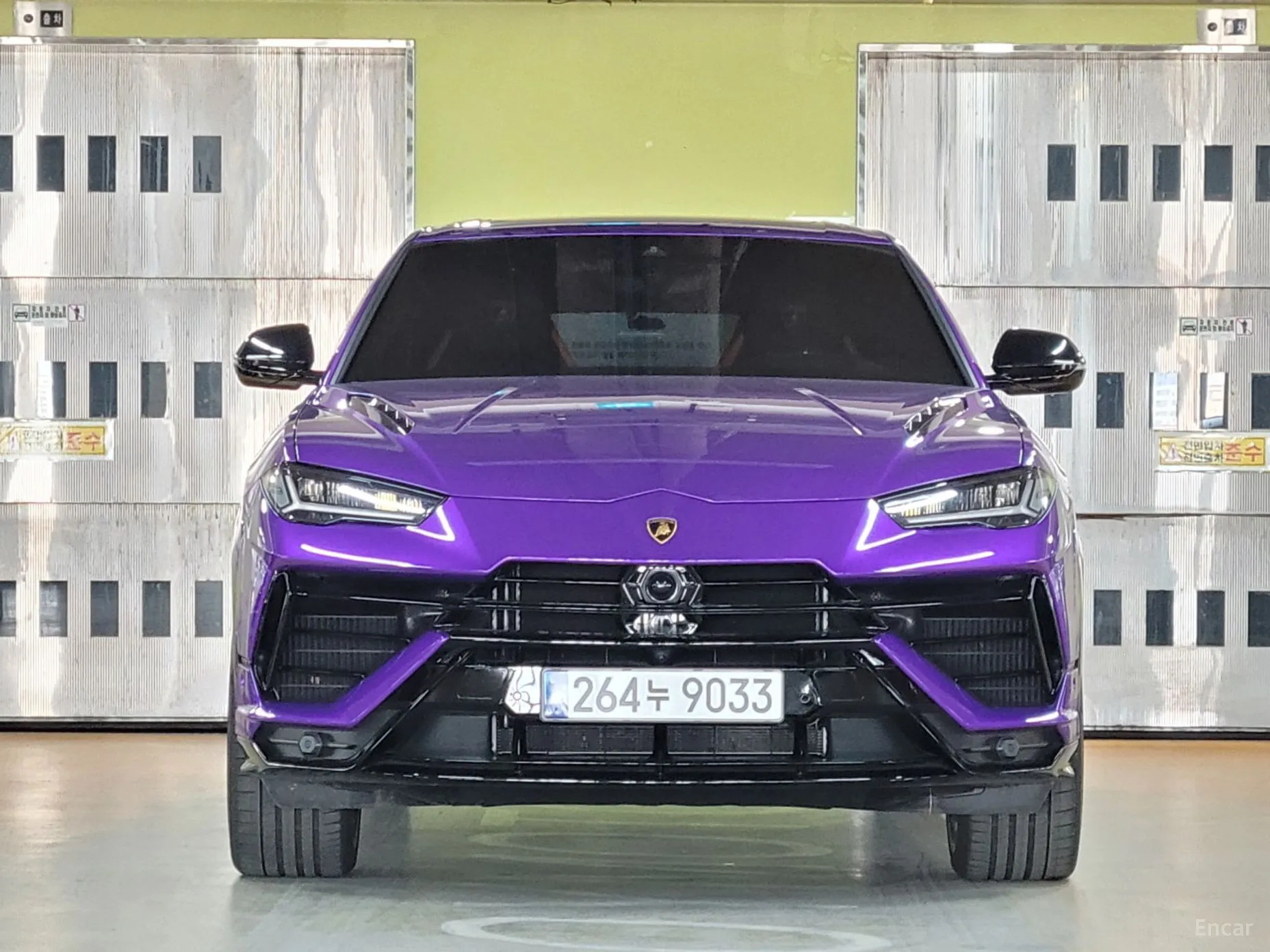 Lamborghini Urus превью 3
