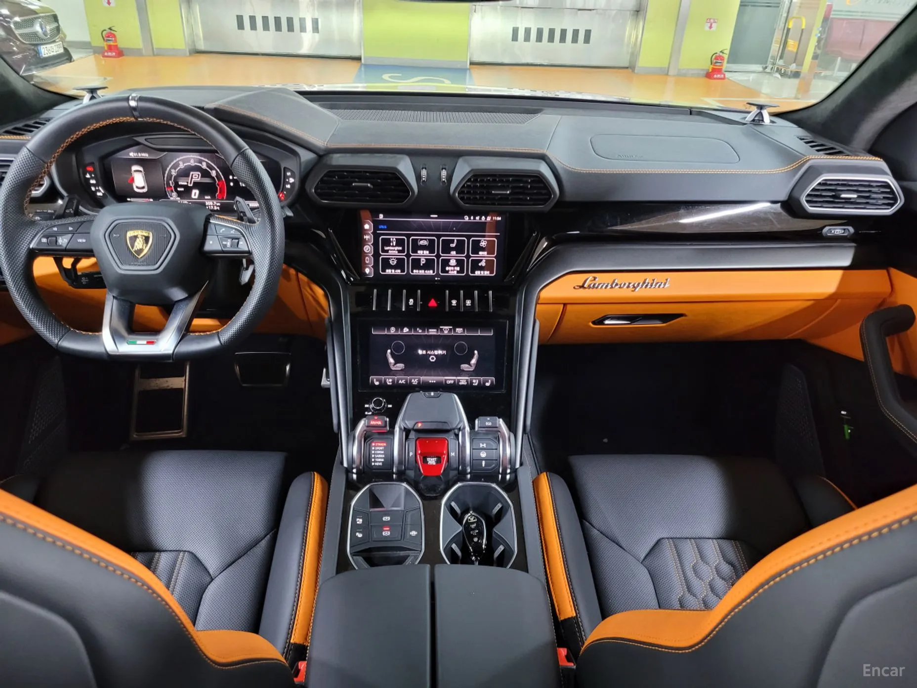 Lamborghini Urus превью 7