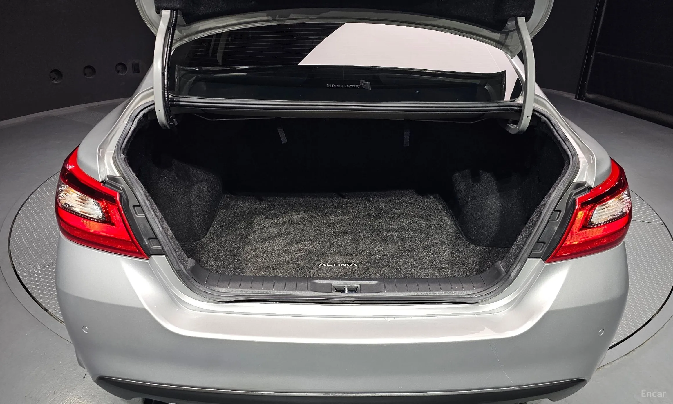 Nissan Altima превью 20