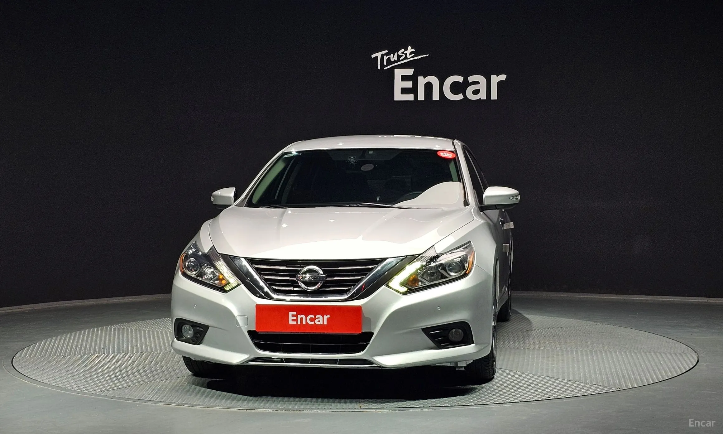 Nissan Altima превью 3