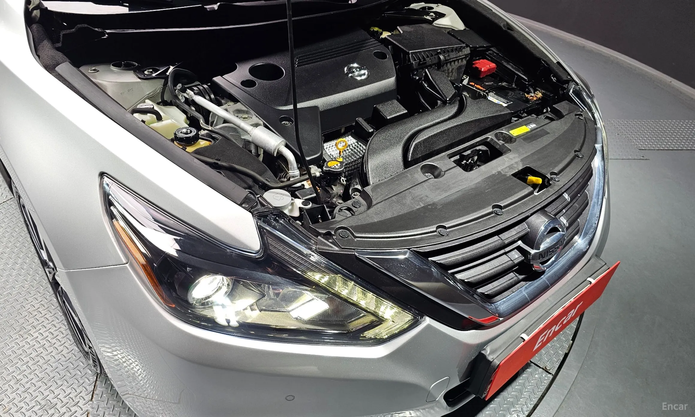 Nissan Altima превью 6