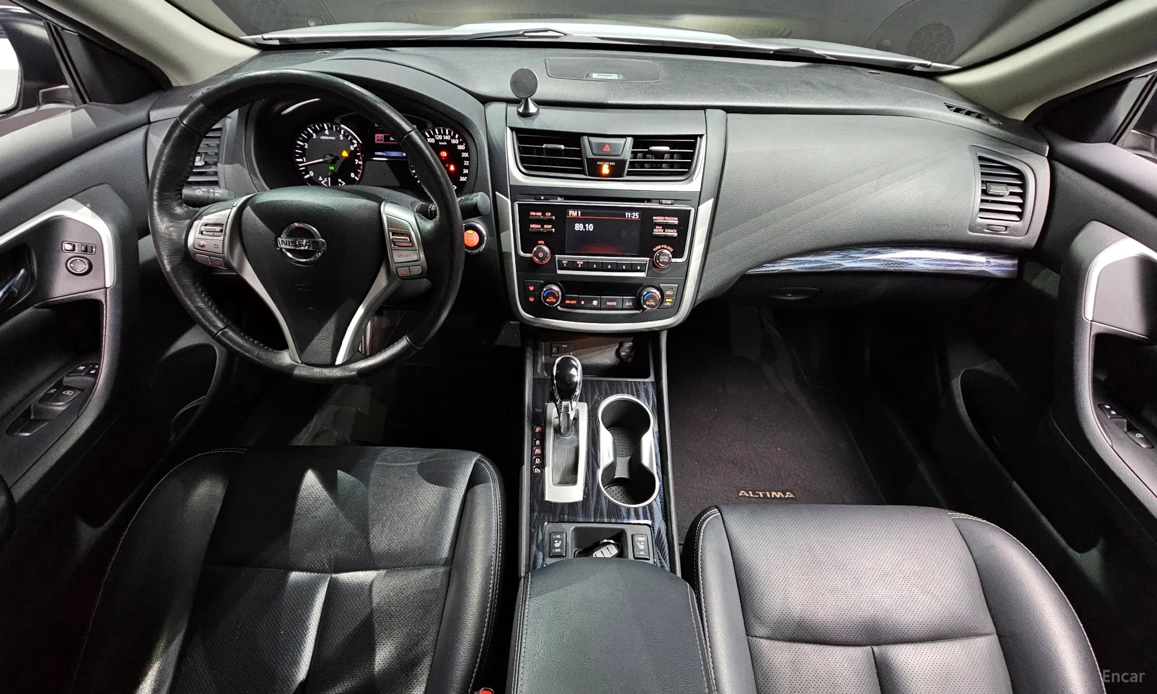 Nissan Altima превью 7