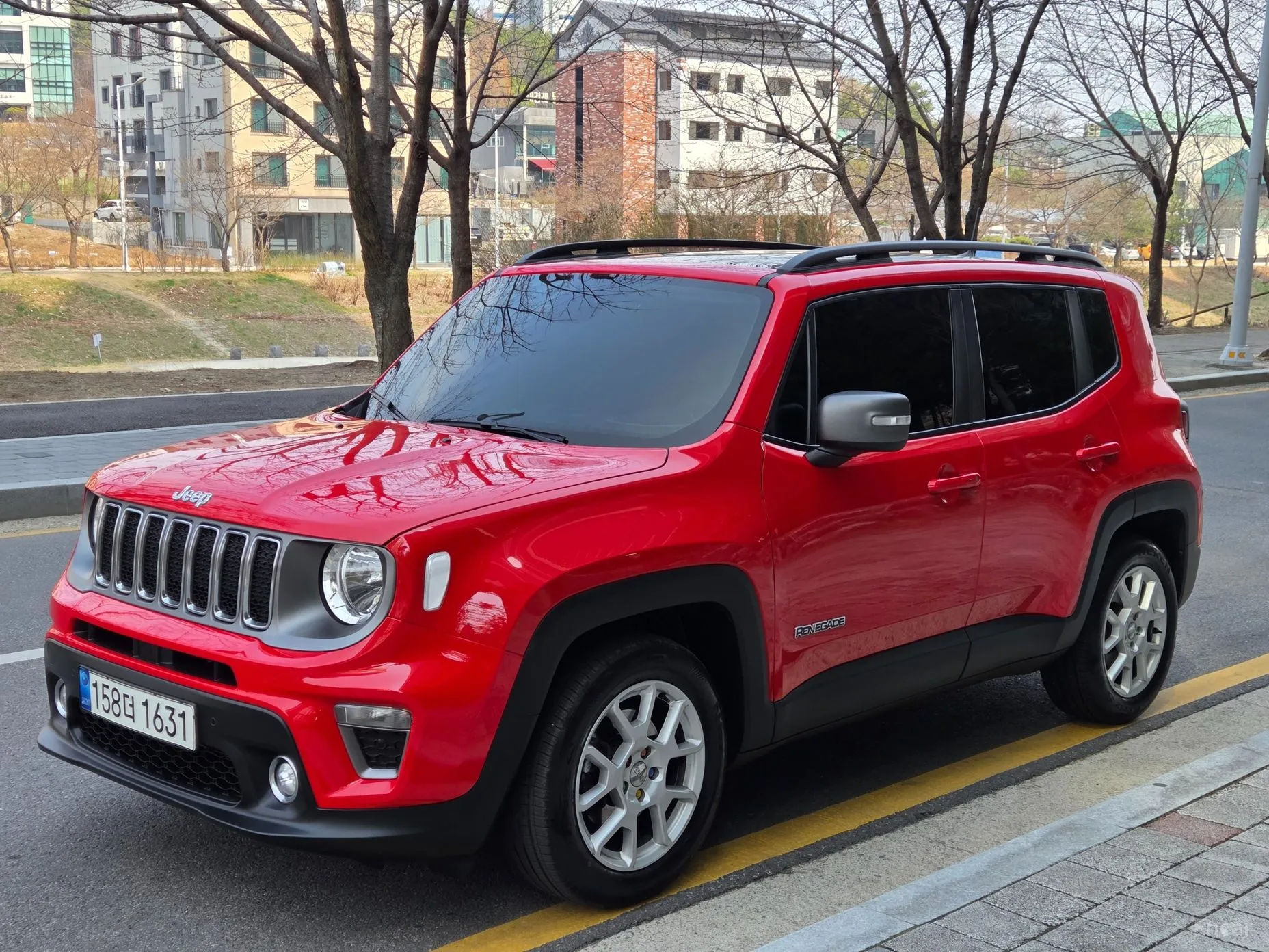 Jeep Renegade превью 12