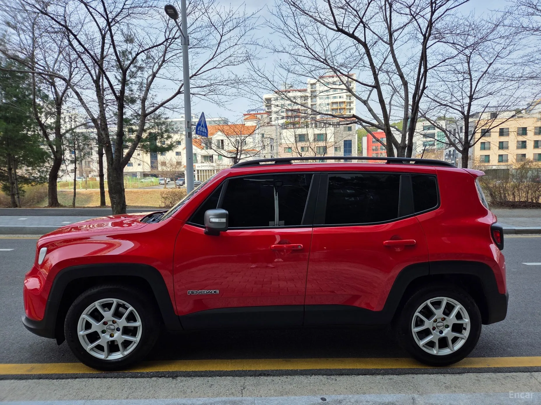Jeep Renegade превью 14