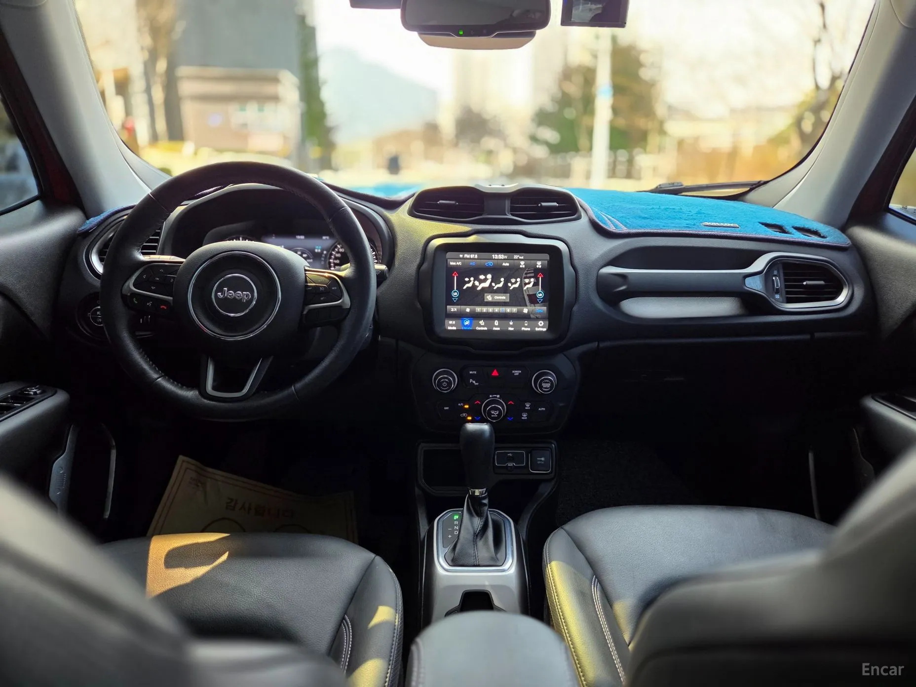 Jeep Renegade превью 19