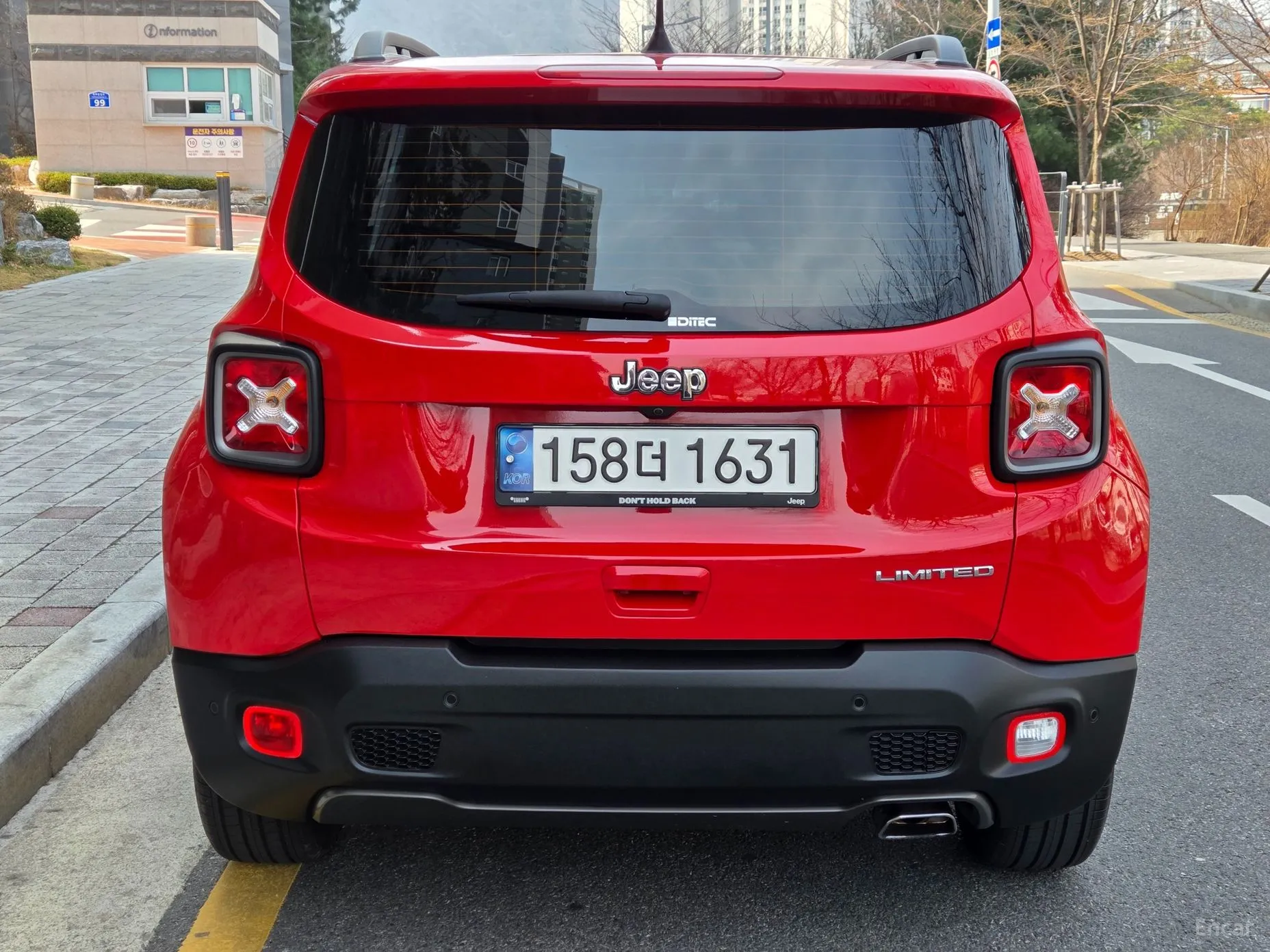 Jeep Renegade превью 4