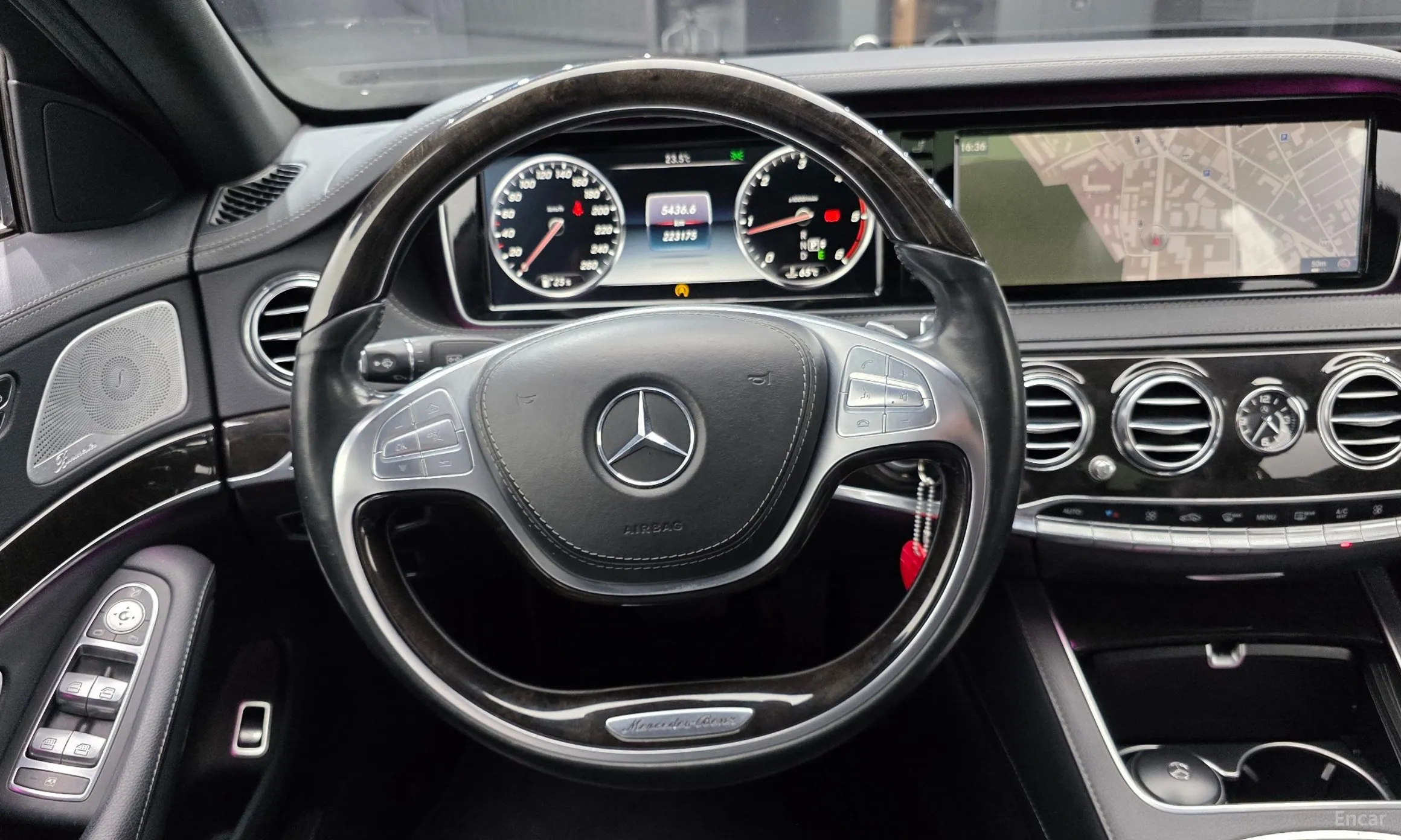 Mercedes Benz S-Class W222 превью 13
