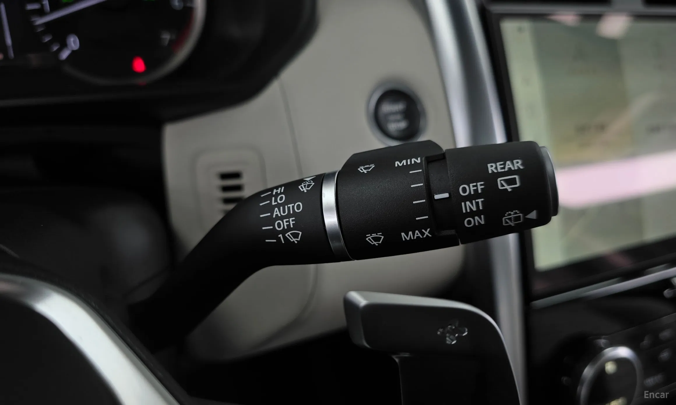 Land Rover Discovery 5 превью 16