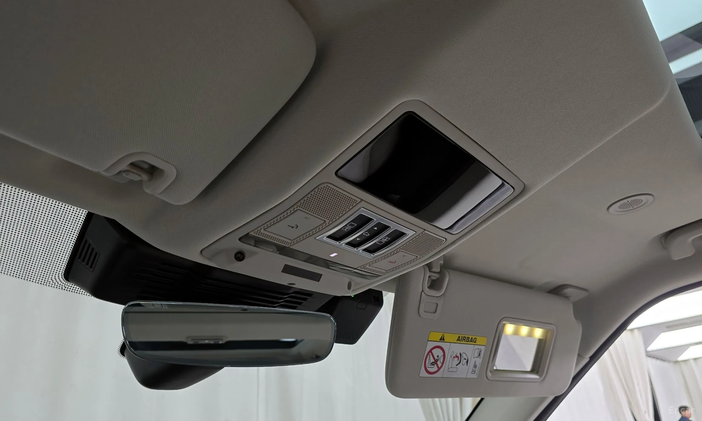 Land Rover Discovery 5 превью 17