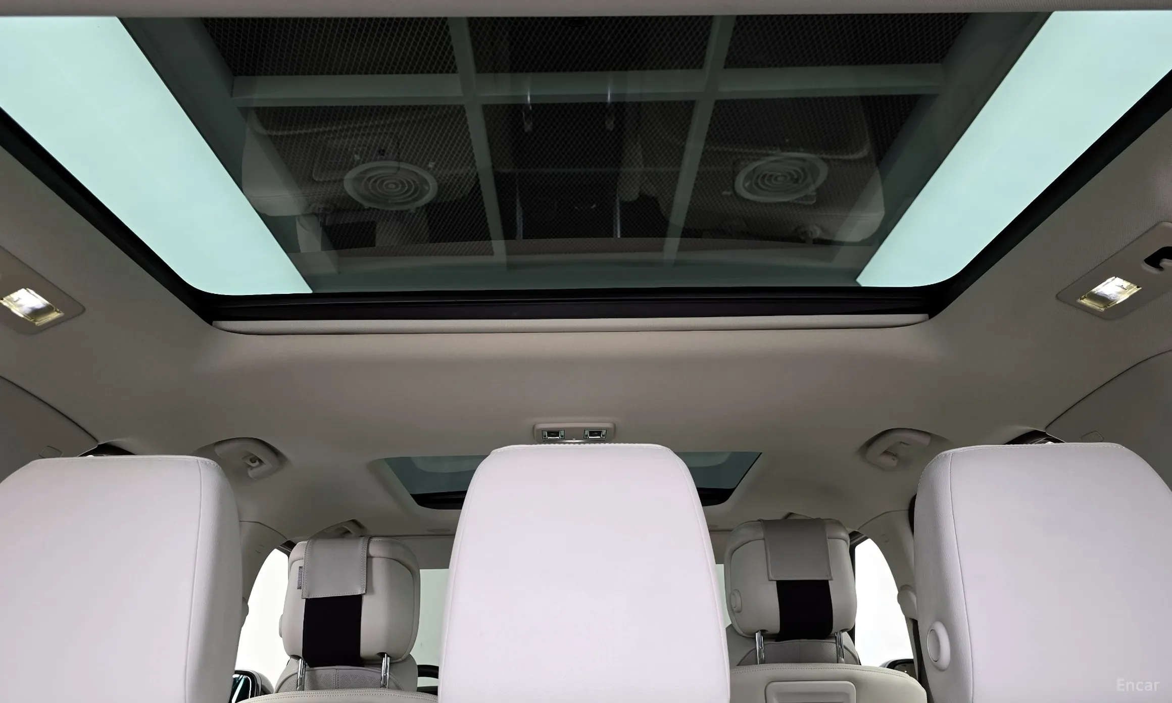 Land Rover Discovery 5 превью 18