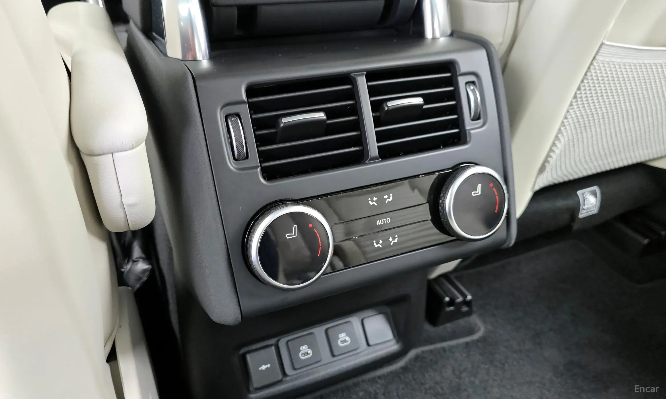 Land Rover Discovery 5 превью 19