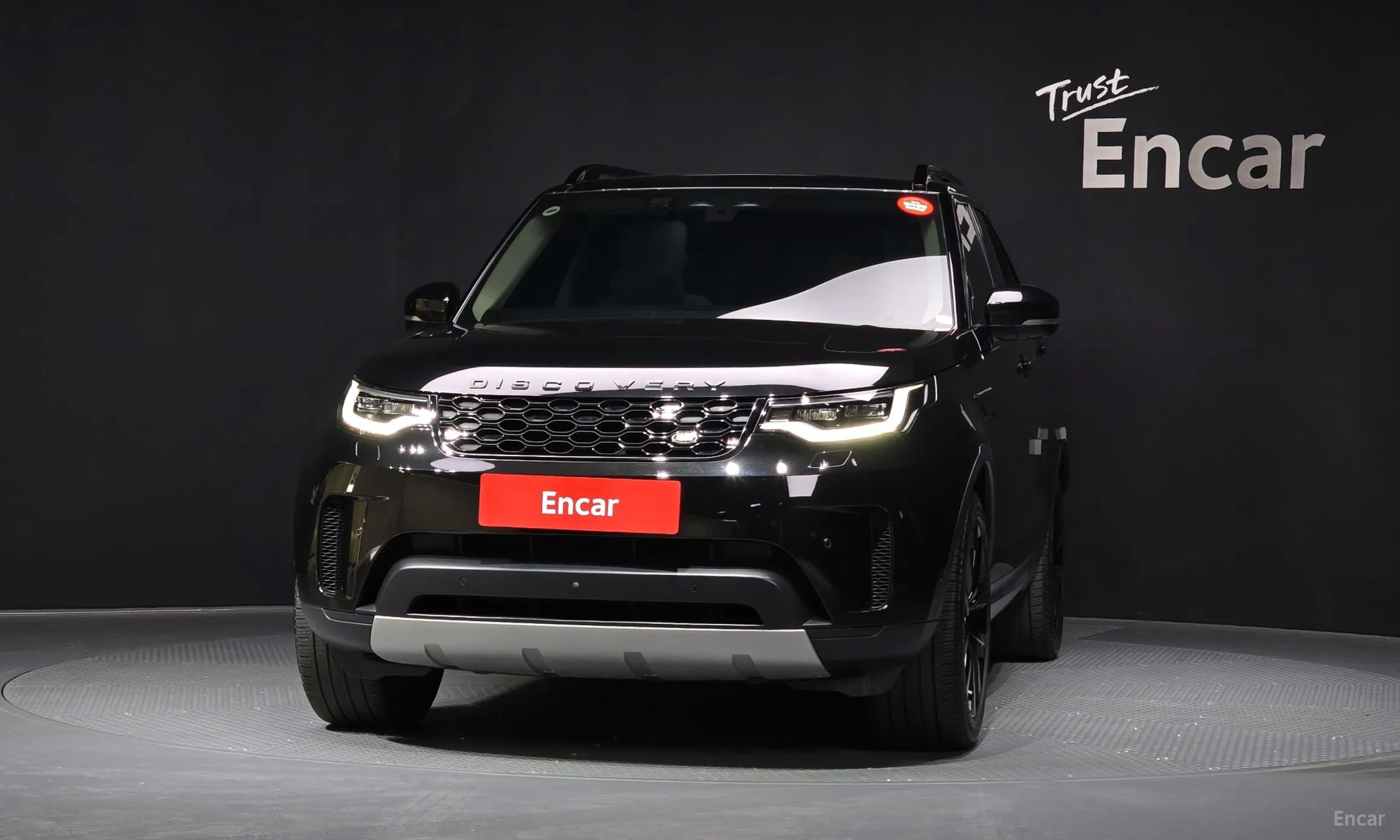 Land Rover Discovery 5 превью 3