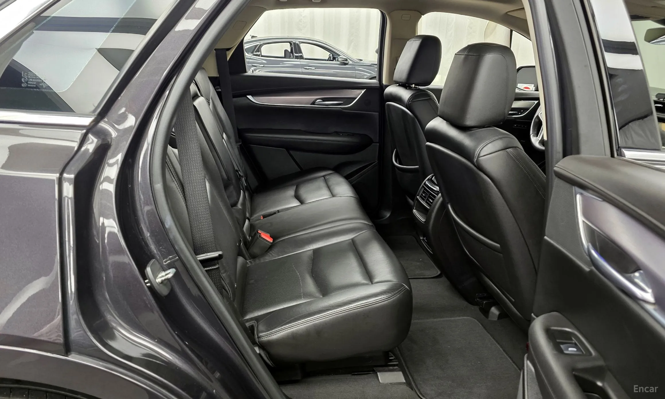 Cadillac XT5 превью 12