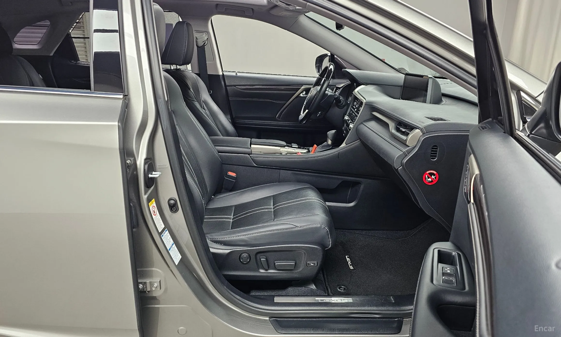 Lexus RX450h Gen 4 превью 11