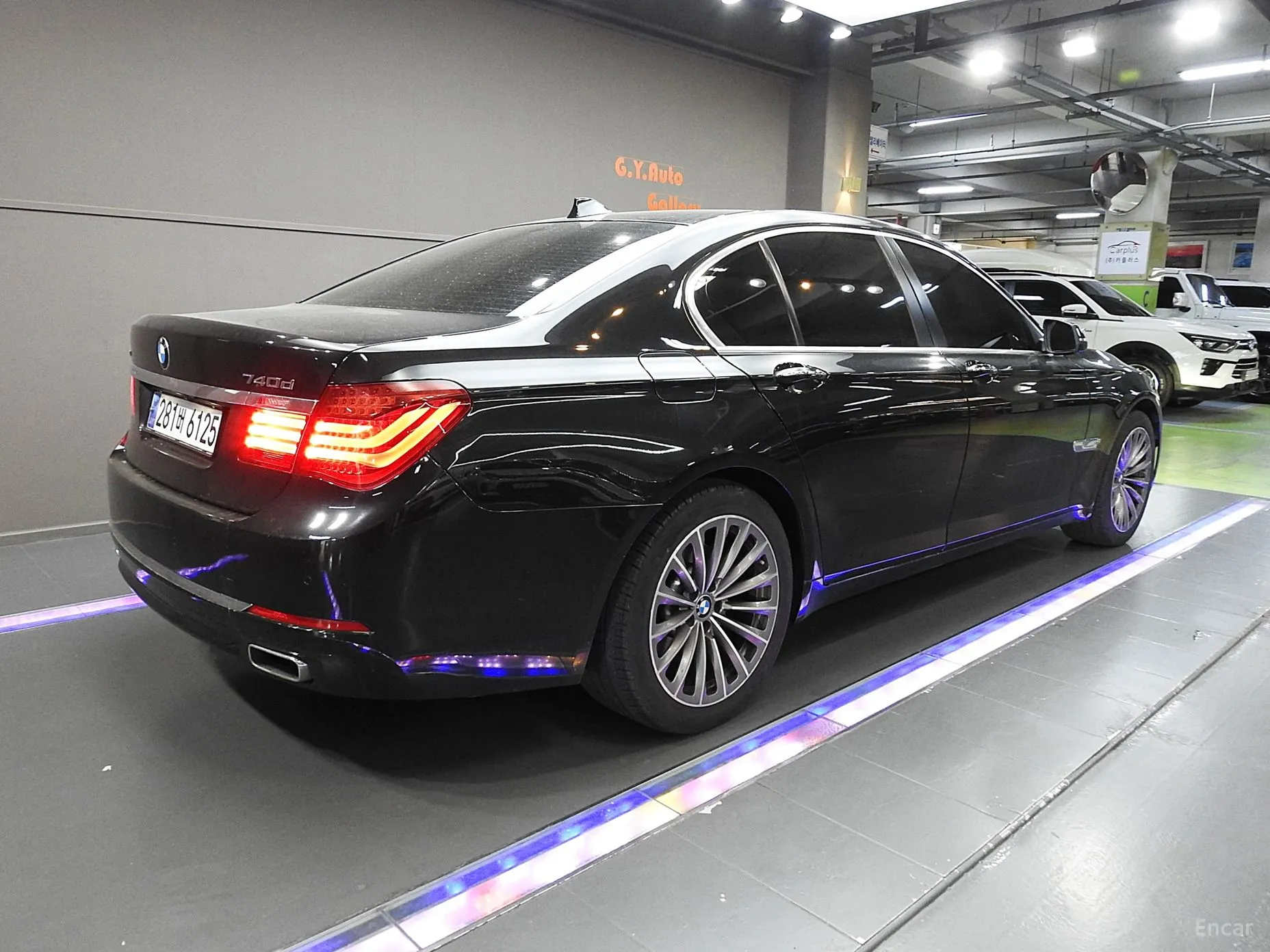 BMW 7 Series (F01)