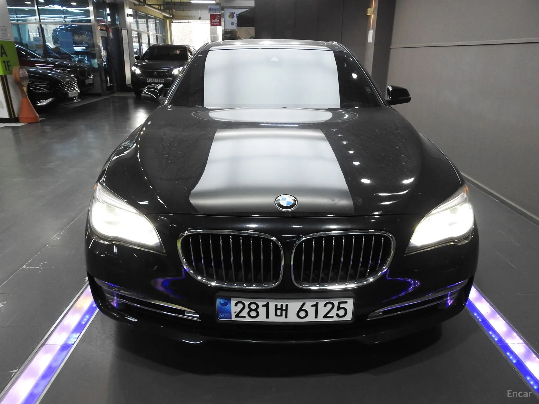 BMW 7 Series (F01) превью 3