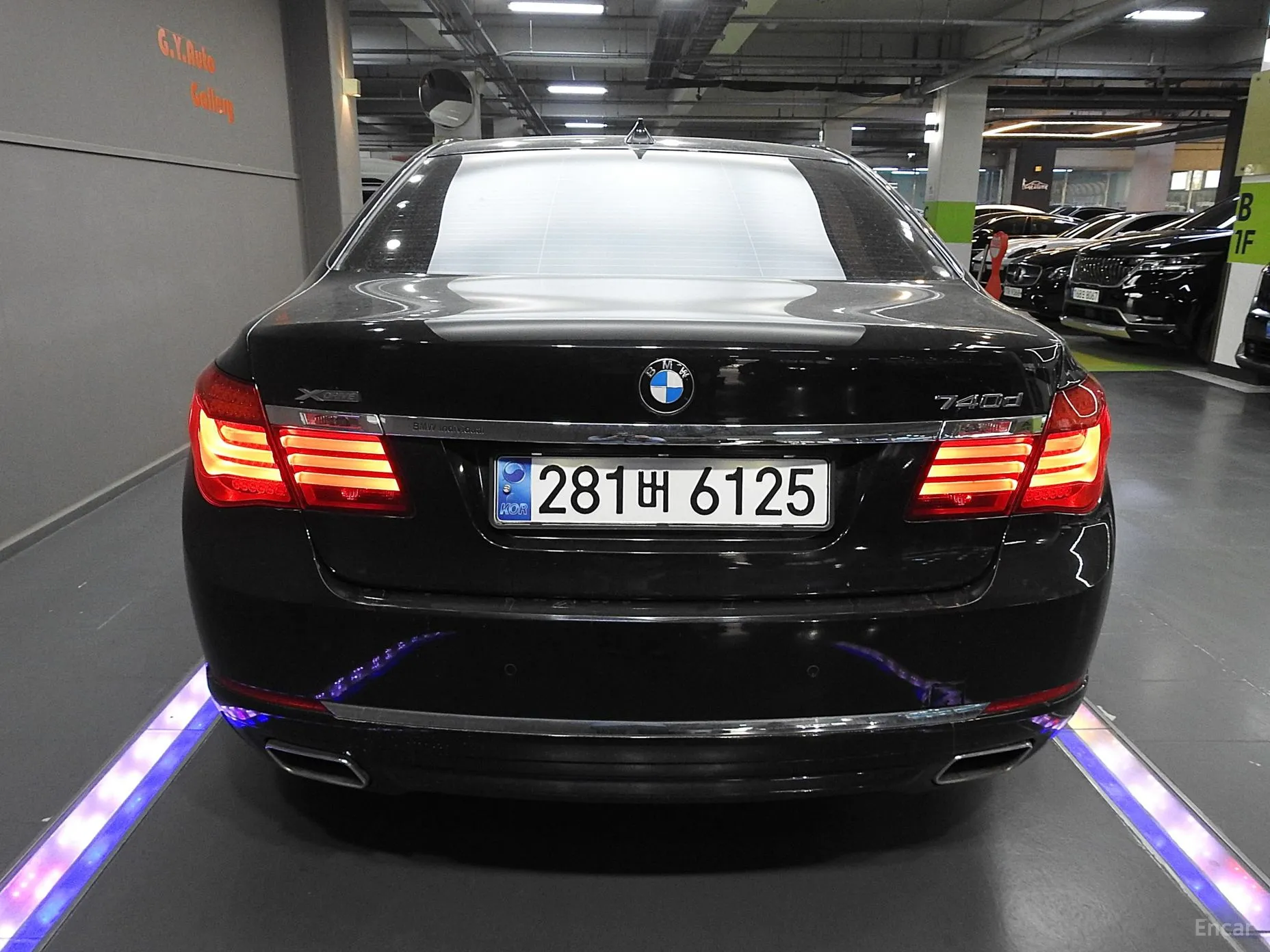 BMW 7 Series (F01) превью 4