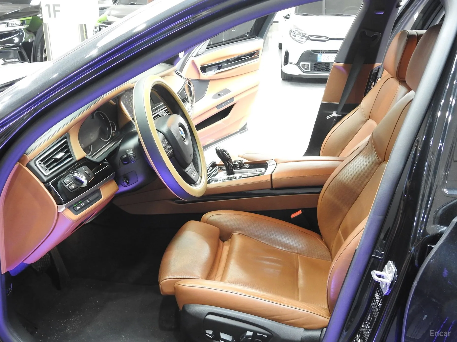 BMW 7 Series (F01) превью 7