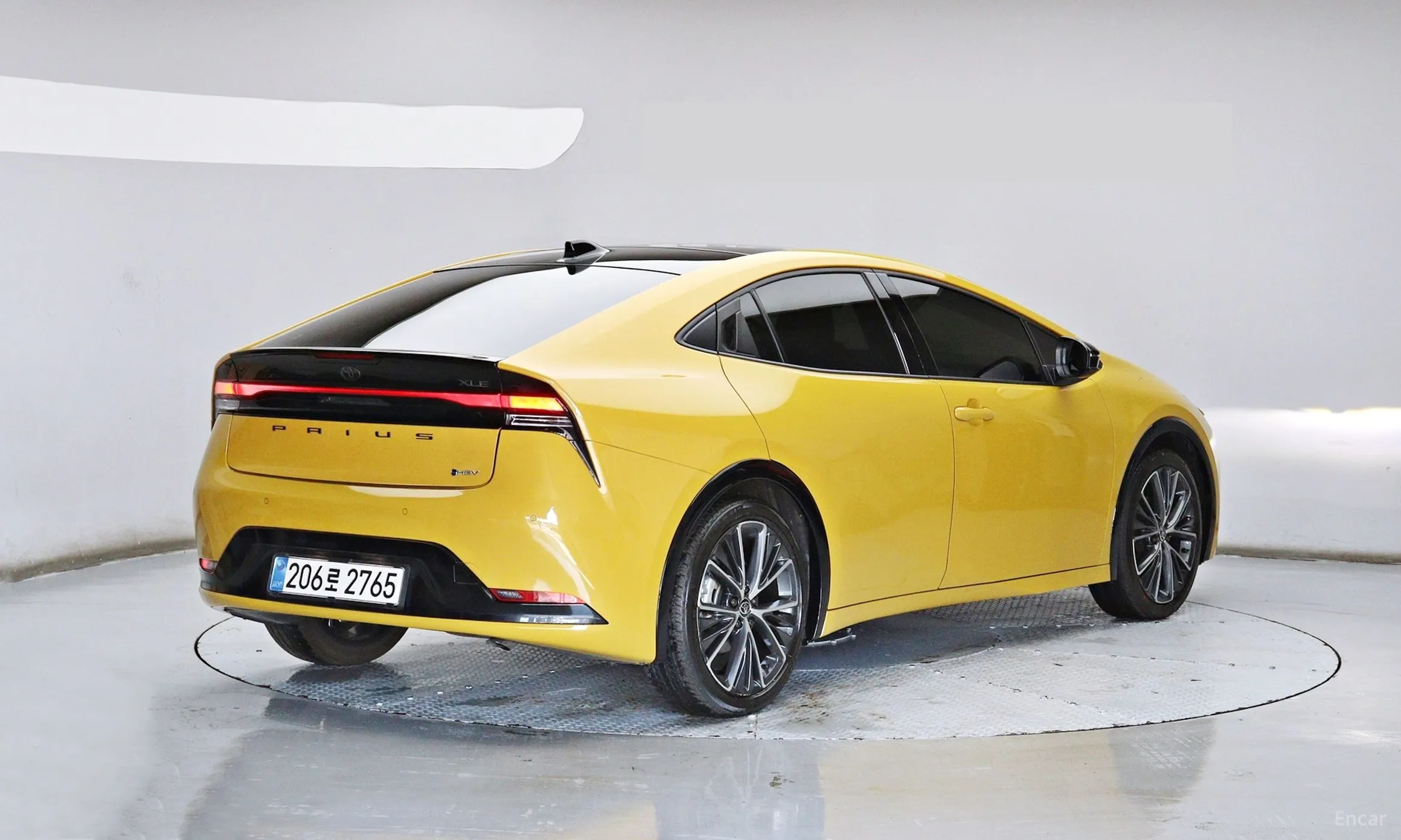 Toyota Prius 5th Generation превью 3