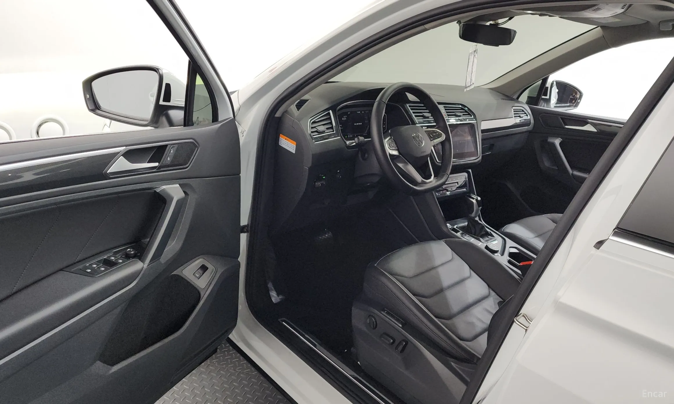 Volkswagen Tiguan 2nd Generation превью 10