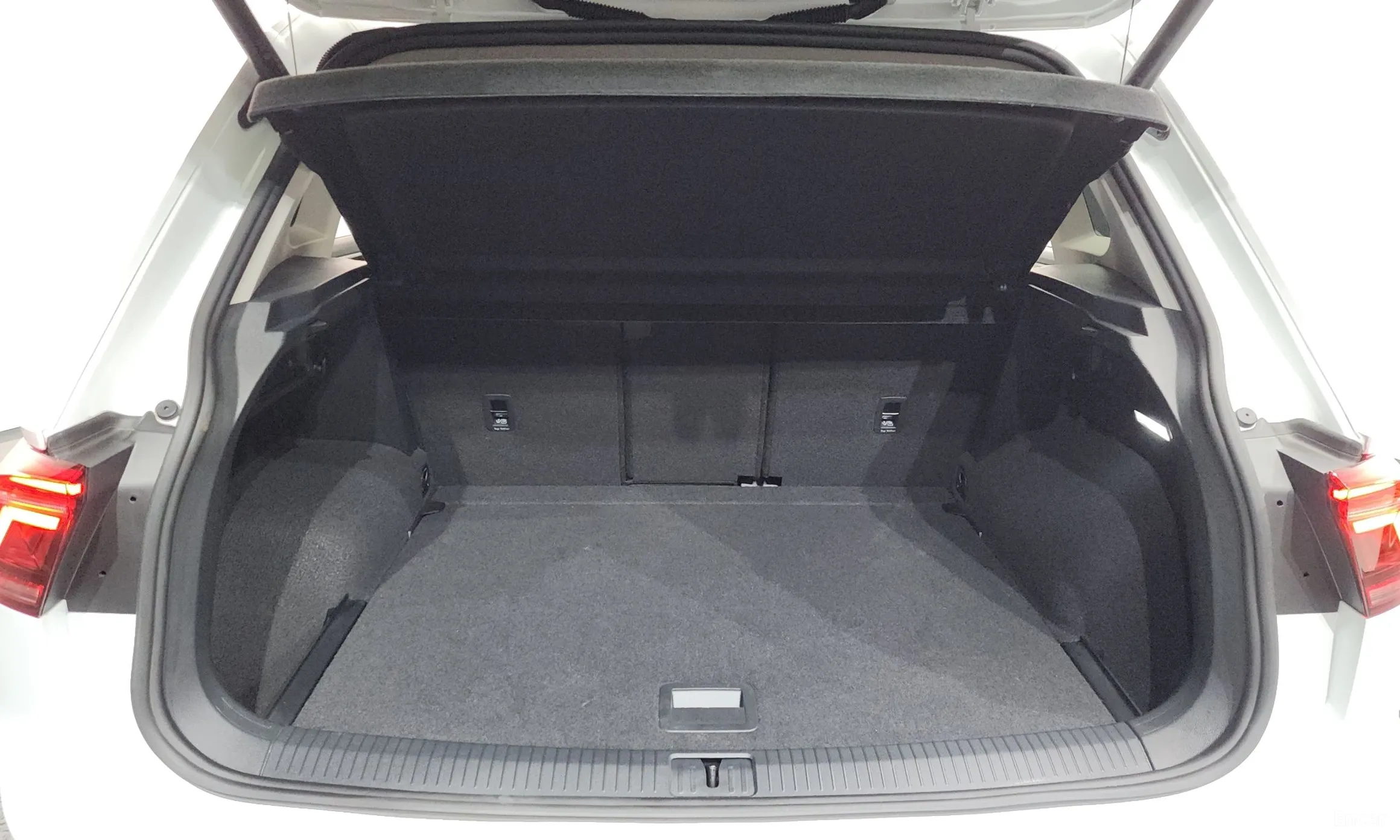 Volkswagen Tiguan 2nd Generation превью 20