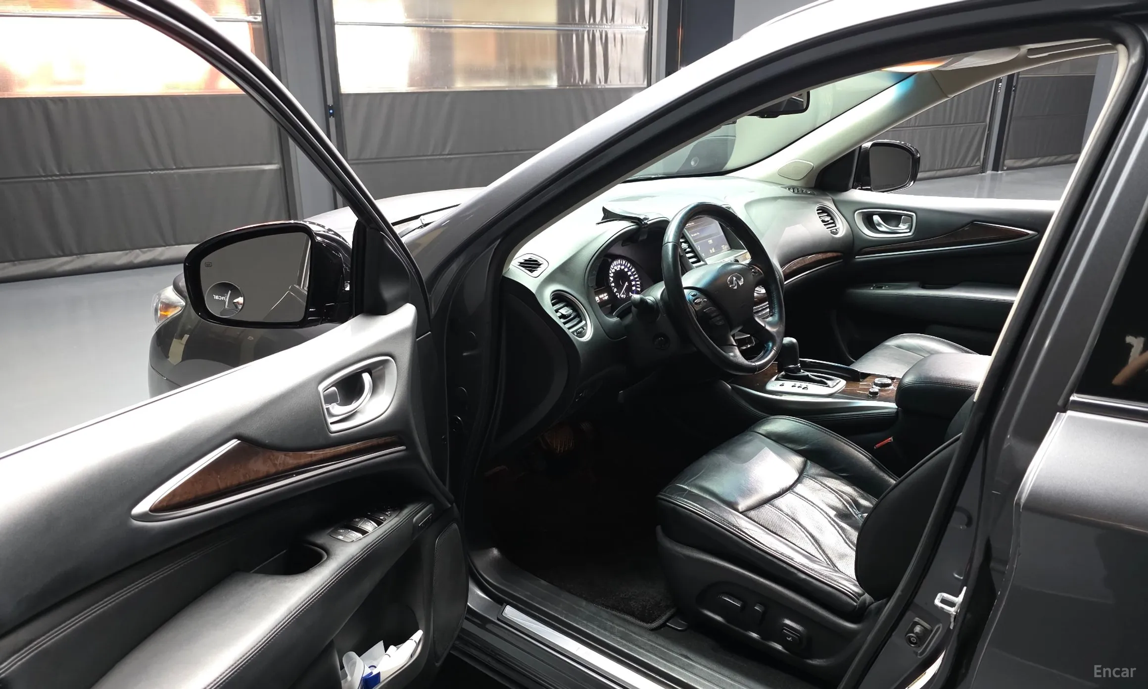 Infiniti QX60 превью 10