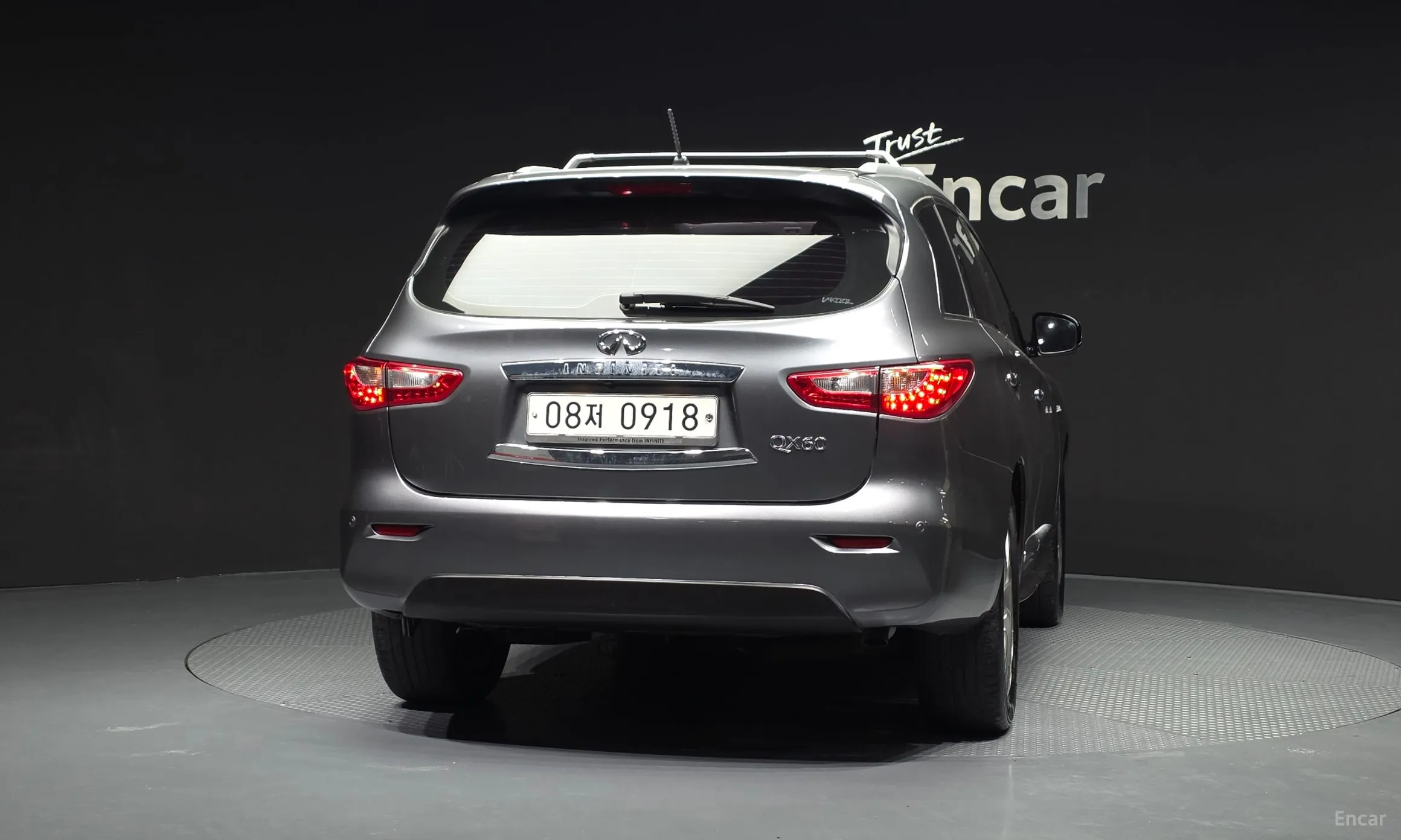Infiniti QX60 превью 4
