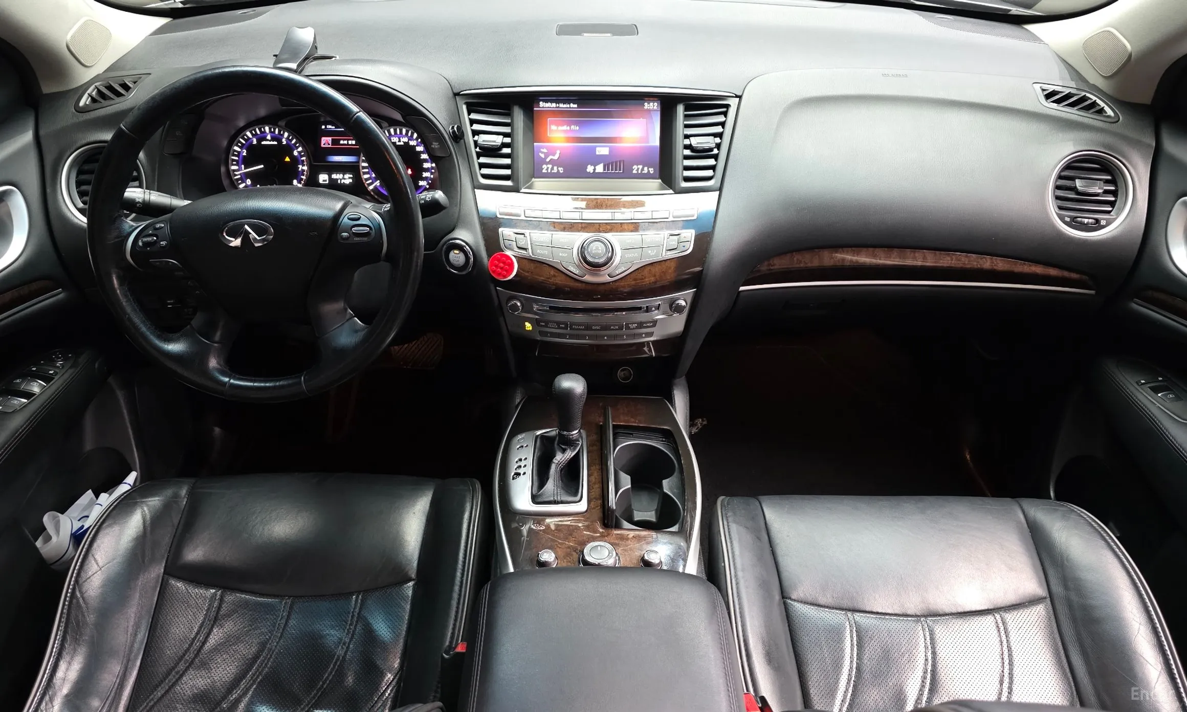 Infiniti QX60 превью 7