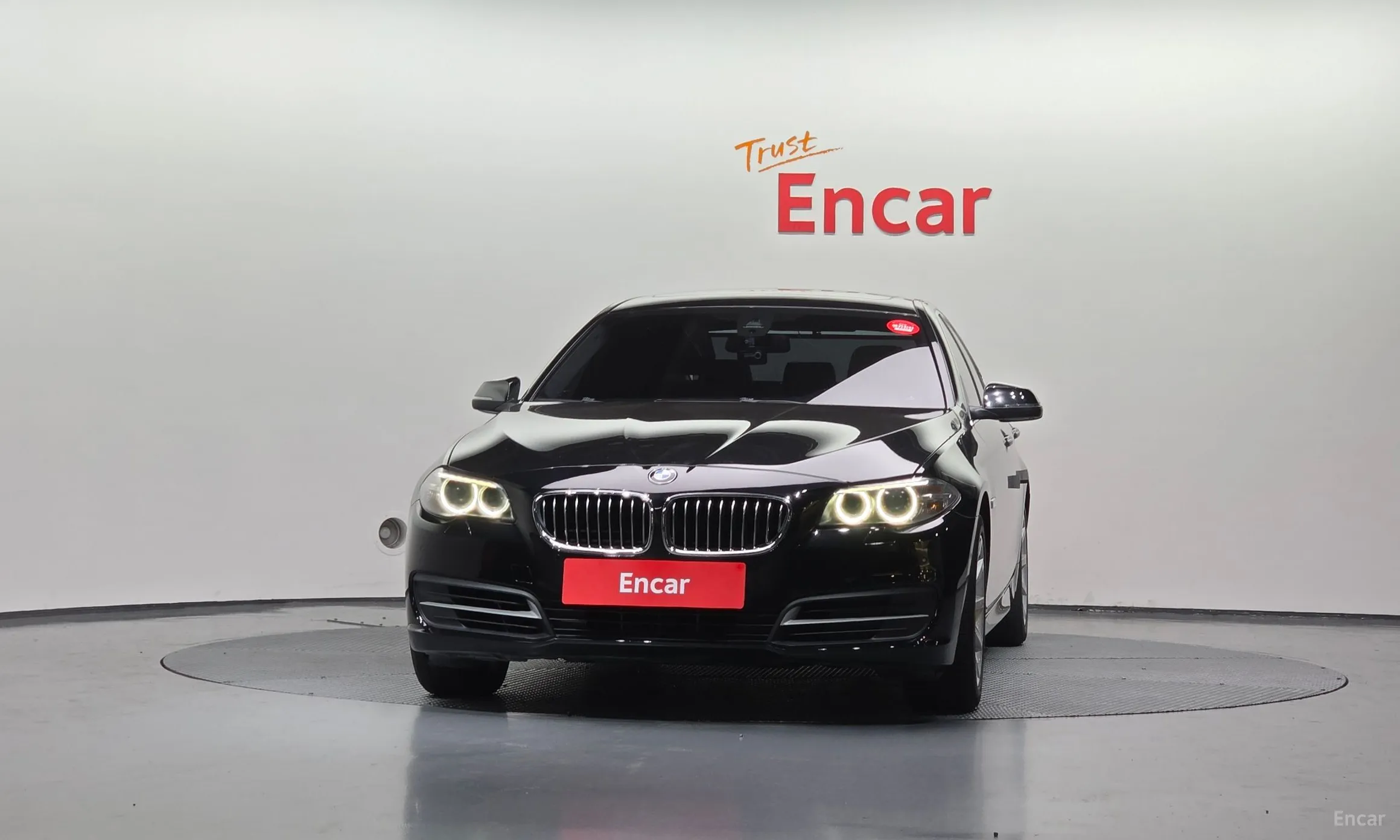 BMW 5 Series (F10) превью 3