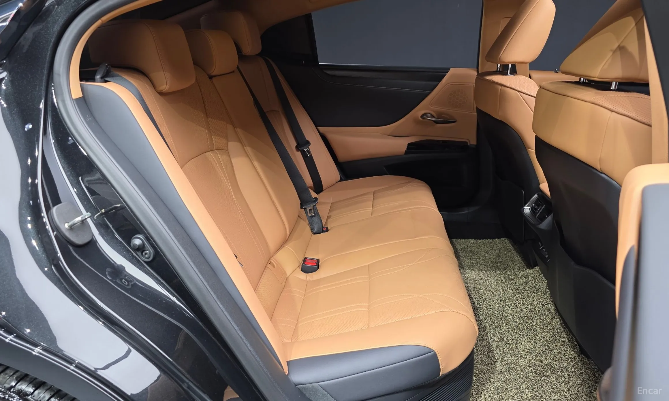 Lexus ES300h 7th Generation превью 12