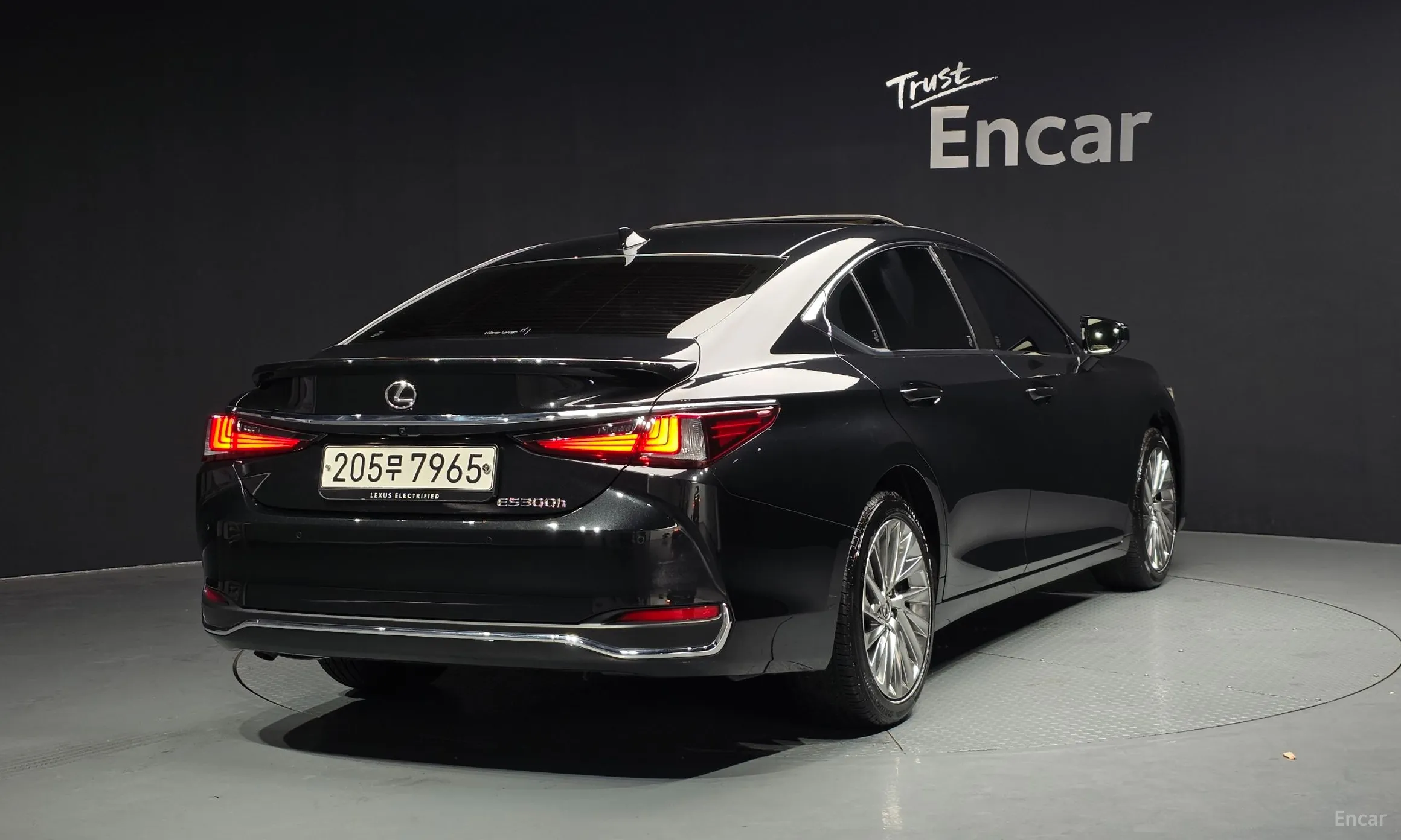 Lexus ES300h 7th Generation