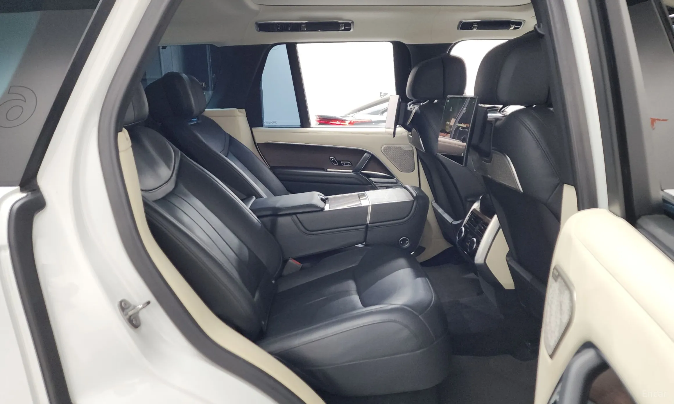 Land Rover Range Rover 5th Generation превью 12